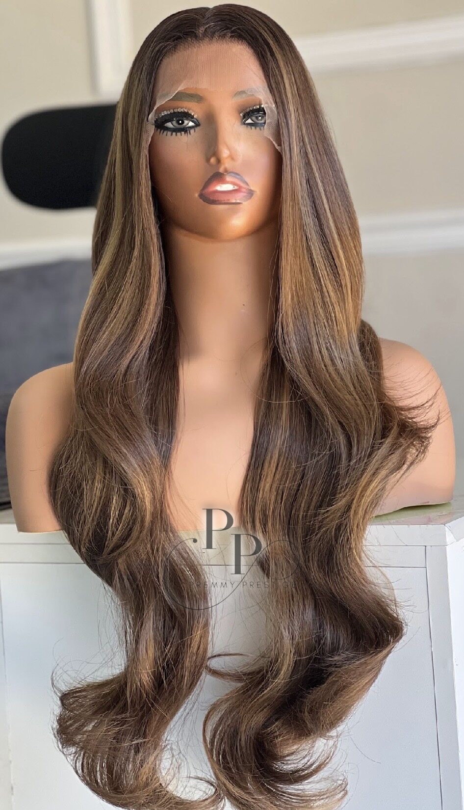 Futura Hair, photo 3